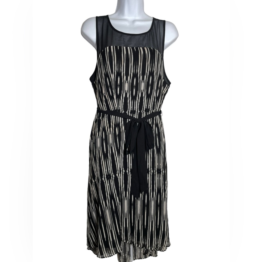 Lane Bryant dress size 14 / size 16 sleeveless black and white‎ belted dress🖤